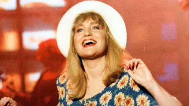 Kto śpiewał piosenkę mydełko fa i jak wpłynęła na polską muzykę