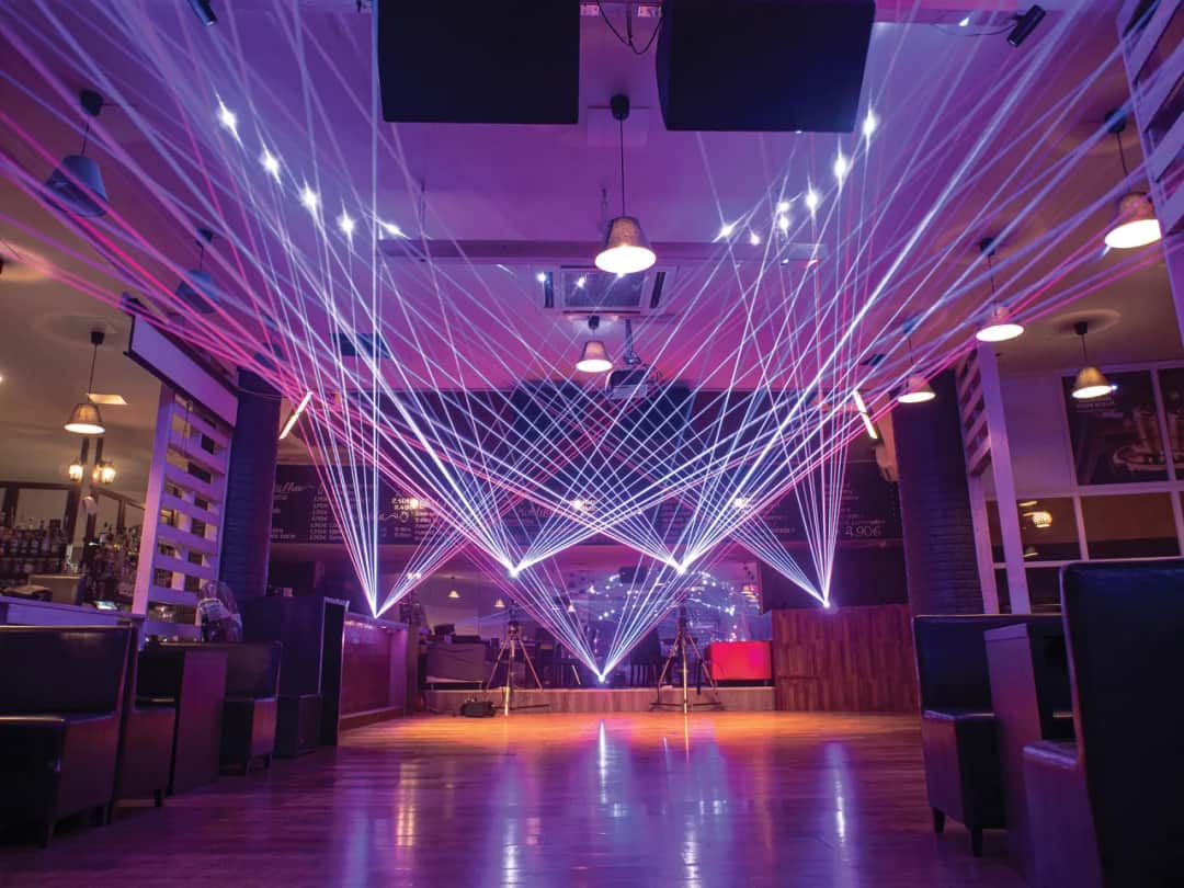 Najlepsze lasery estradowe: porównanie modeli i ich zastosowanie