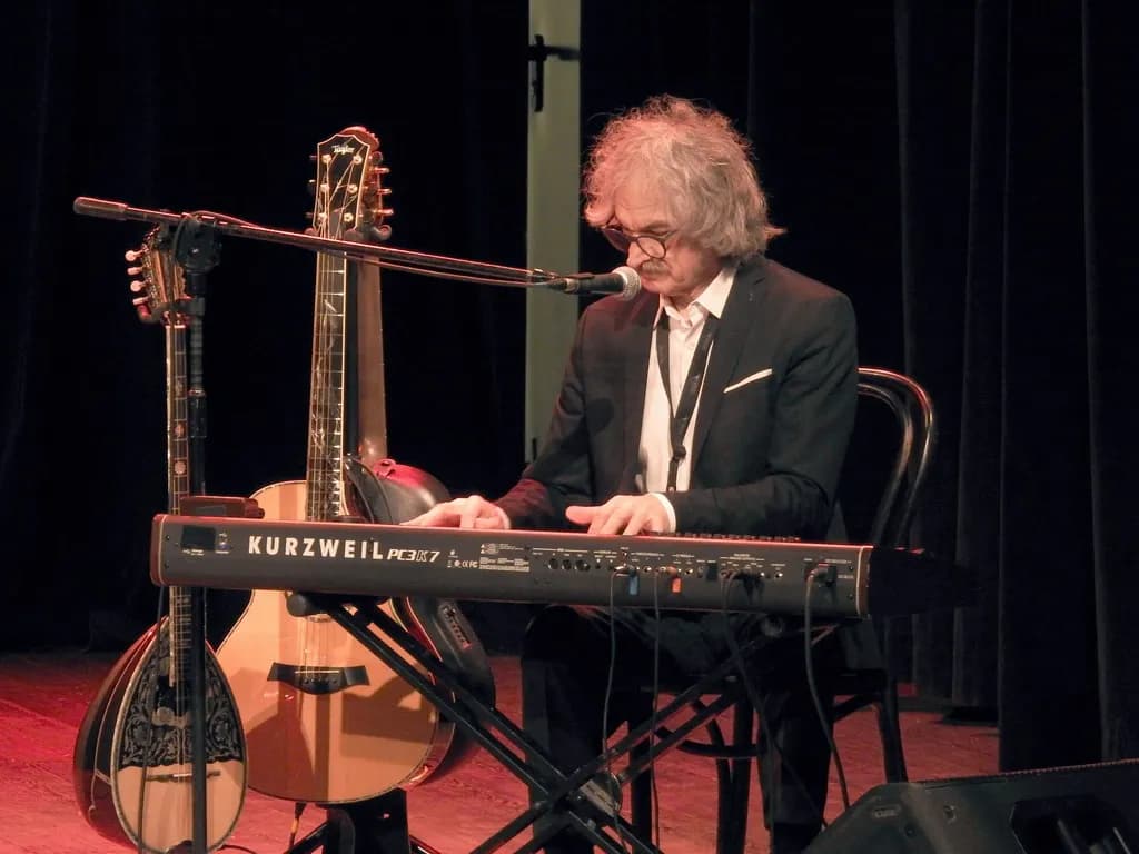 Troszeczkę ziemi troszeczkę słońca tekst - Eleni i znaczenie jej piosenki Troszeczkę ziemi troszeczkę słońca tekst - Eleni i znaczenie jej piosenki